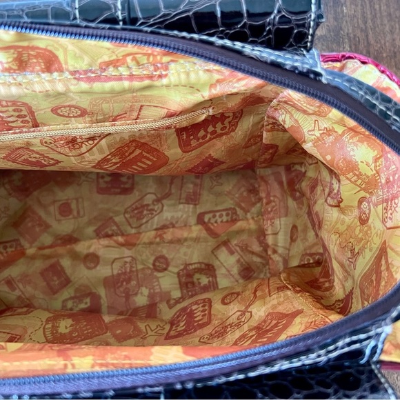👜 Samantha Brown Burgundy Croco Embossed Overnight Travel Bag 12.5”H x 14”W - Picture 9 of 15